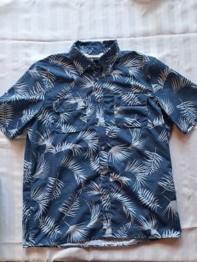 Chaps Navy and White Short-Sleeve Tropical Button-Down Shirt